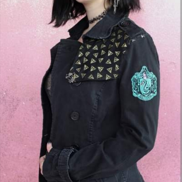 SOLD @MARKET! Harry Potter Syltherin themed Tripp NYC custom upcycled piece - Picture 8 of 11